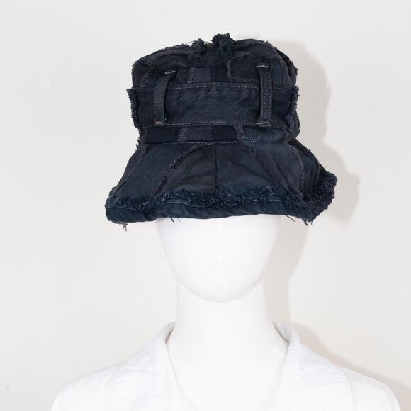 Upcycled carhartt bucket hat reworked - Picture 2 of 4